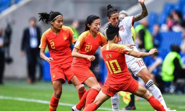 在国米4-0击败乌迪内斯的比赛中，索默再次完成了零封。